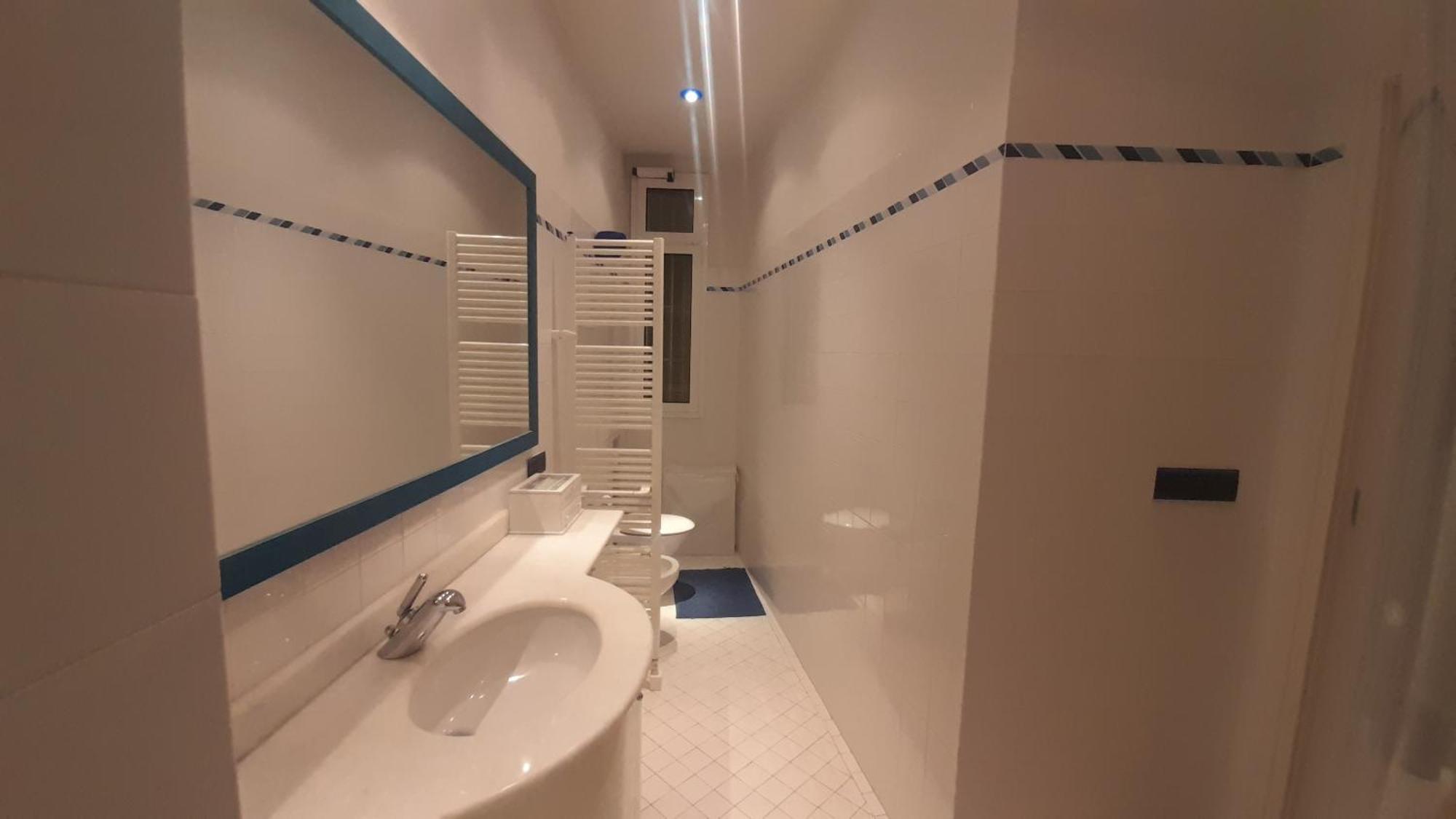 Azeglio Smart Apartment - Twa Bologna Exterior photo